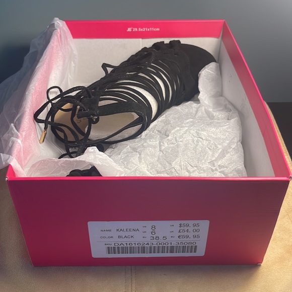 ShoeDazzle Kaleena Heel - Picture 3 of 11